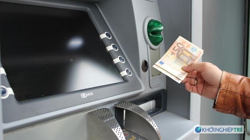 Ý tưởng khởi nghiệp từ mùa dịch Covid-19 với sáng kiến ATM khử khuẩn tiền mặt