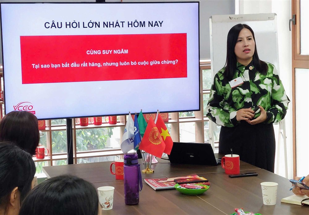 VCEO Coffee talk 46: Đừng là người khởi đầu rực rỡ, kết thúc lặng thinh!