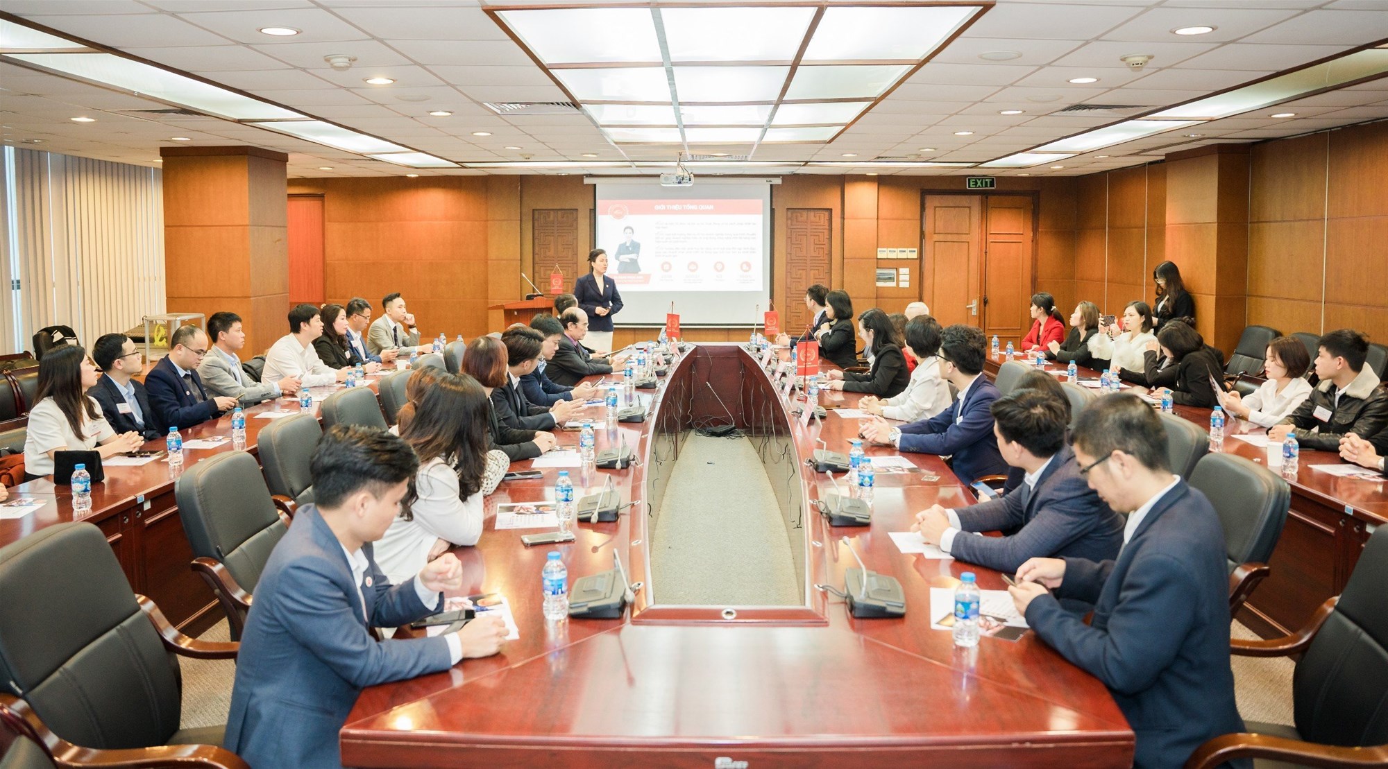 Hướng dẫn xây dựng các liên kết kinh doanh hiệu quả trong VCEO